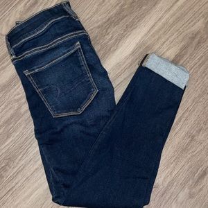 Dark Blue American Eagle Jeans, Size 6 short, next level stretch